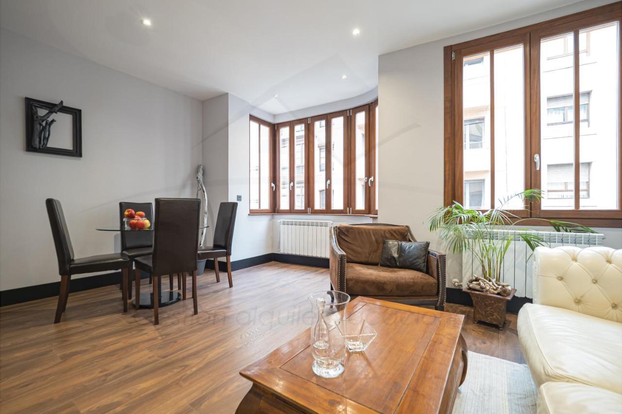 Chambre Noir Apartamento Oviedo Kültér fotó